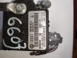 bontott AUDI A6 C6 Akkumulátor Vezérlő Panel