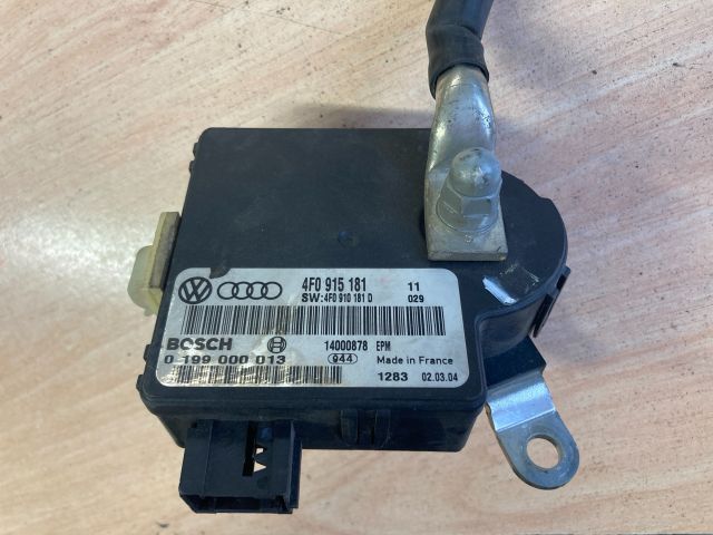 bontott AUDI A6 C6 Akkumulátor Vezérlő Panel