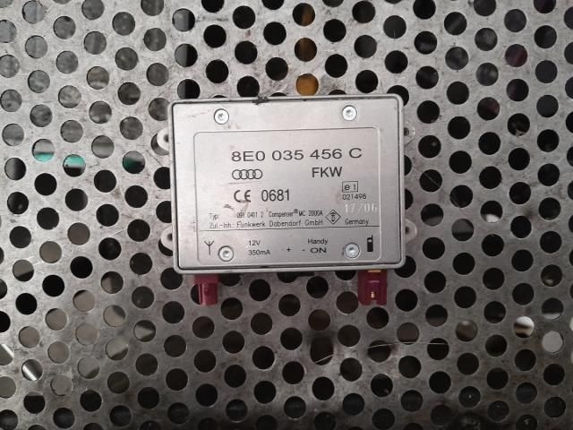 bontott AUDI A6 C6 Antenna Erősítő