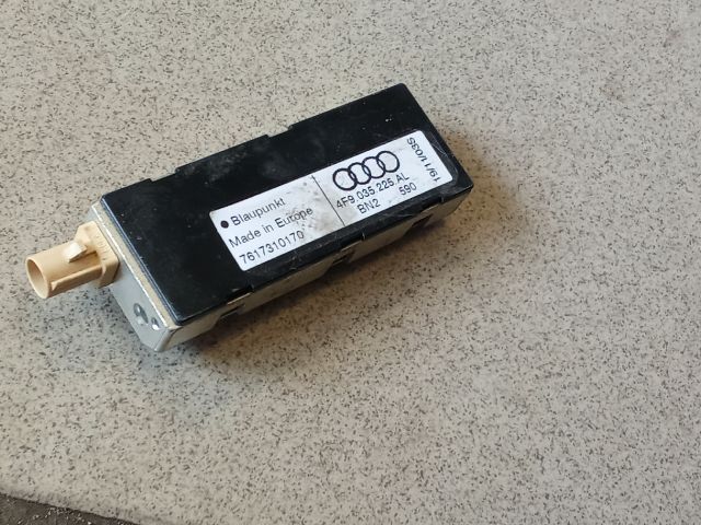 bontott AUDI A6 C6 Antenna Erősítő