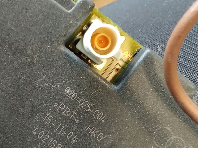 bontott AUDI A6 C6 Antenna Erősítő