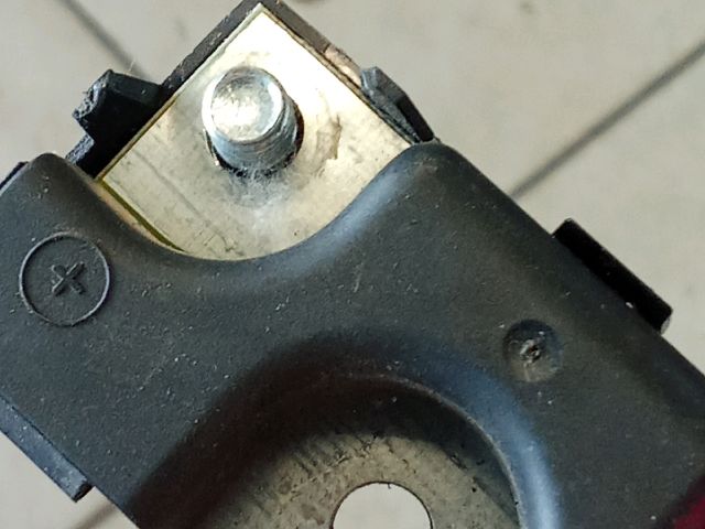 bontott AUDI A6 C6 Antenna Erősítő