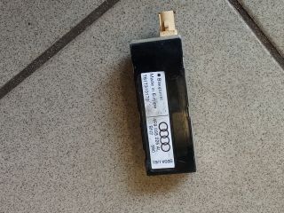 bontott AUDI A6 C6 Antenna Erősítő