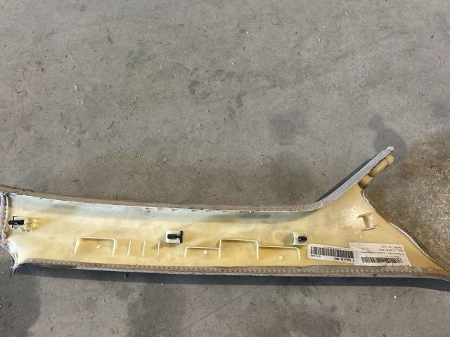 bontott AUDI A6 C6 Bal A Oszlop Burkolat