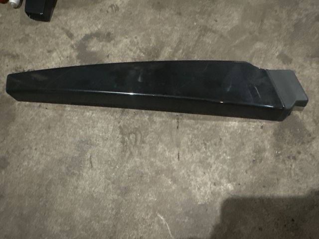 bontott AUDI A6 C6 Bal B Oszlop Burkolat