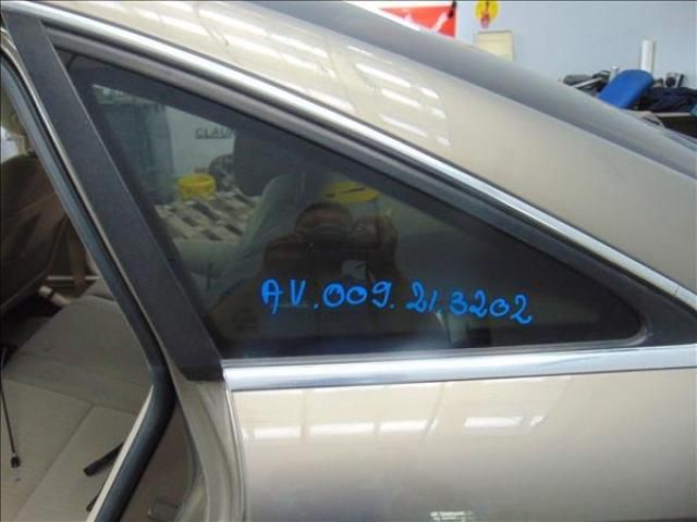 bontott AUDI A6 C6 Bal C Oszlop Oldalablak Üveg