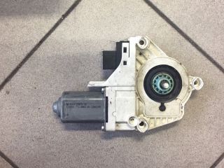 bontott AUDI A6 C6 Bal első Ablakemelő Motor