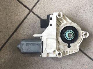 bontott AUDI A6 C6 Bal első Ablakemelő Motor