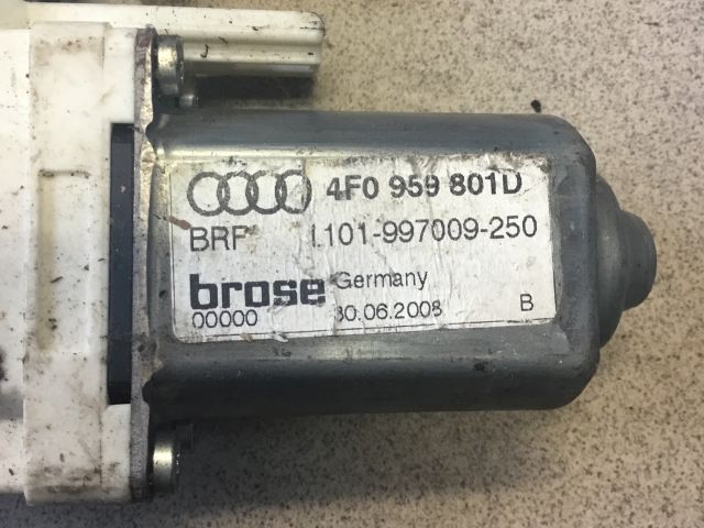 bontott AUDI A6 C6 Bal első Ablakemelő Motor