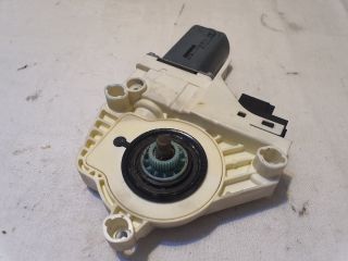 bontott AUDI A6 C6 Bal első Ablakemelő Motor