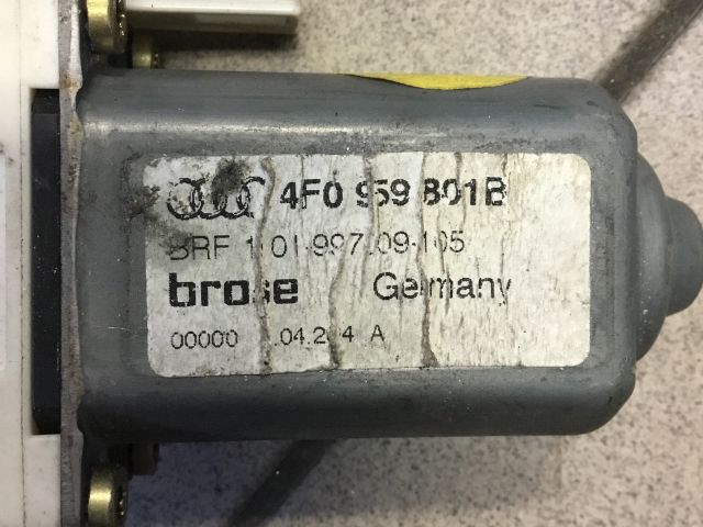 bontott AUDI A6 C6 Bal első Ablakemelő Motor