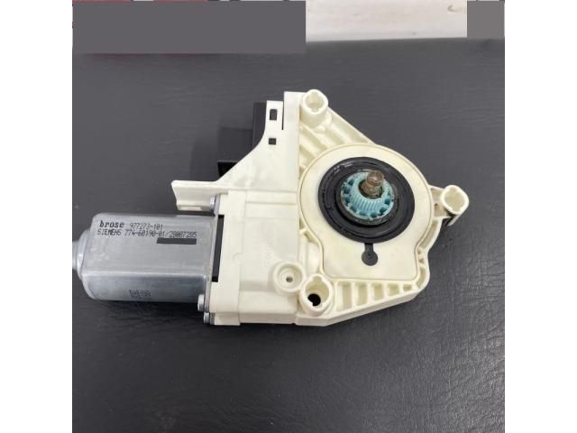 bontott AUDI A6 C6 Bal első Ablakemelő Motor