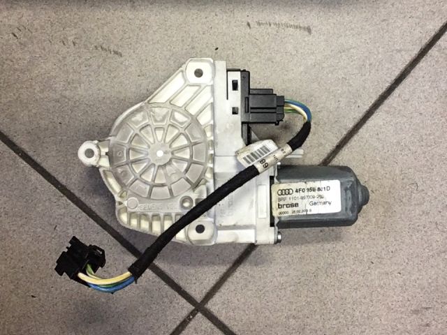 bontott AUDI A6 C6 Bal első Ablakemelő Motor