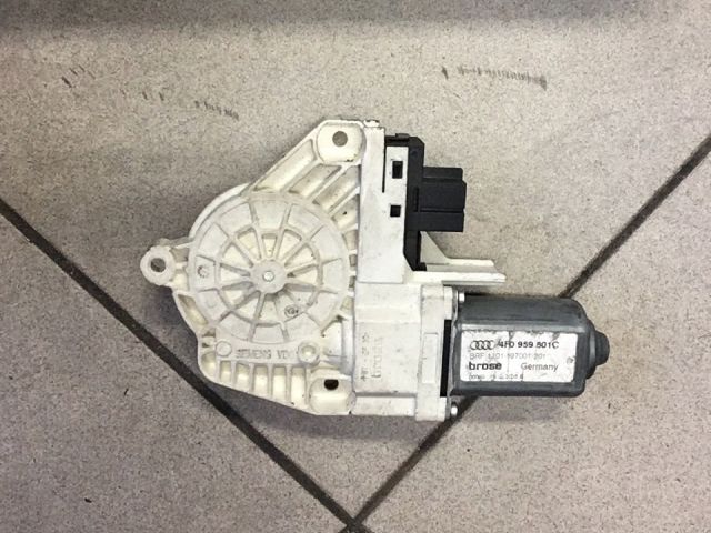 bontott AUDI A6 C6 Bal első Ablakemelő Motor