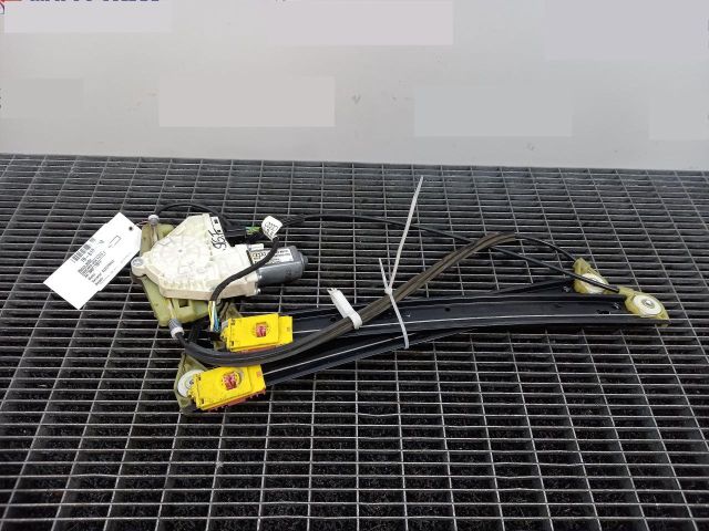bontott AUDI A6 C6 Bal első Ablakemelő Szerkezet (Elektromos)