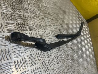 bontott AUDI A6 C6 Bal első Ablaktörlő Kar