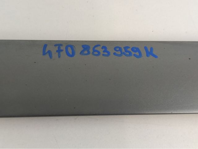 bontott AUDI A6 C6 Bal első Ajtó Díszléc