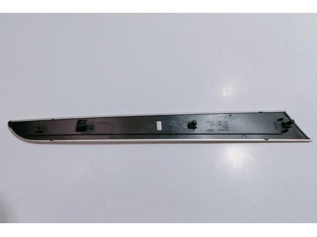 bontott AUDI A6 C6 Bal első Ajtó Díszléc