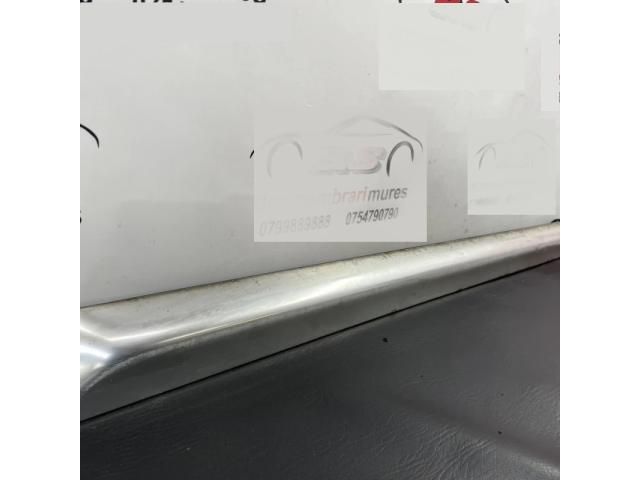 bontott AUDI A6 C6 Bal első Ajtó Díszléc