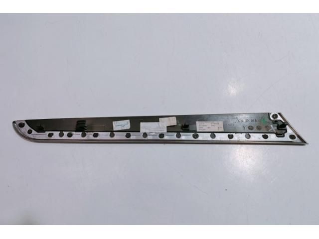 bontott AUDI A6 C6 Bal első Ajtó Díszléc