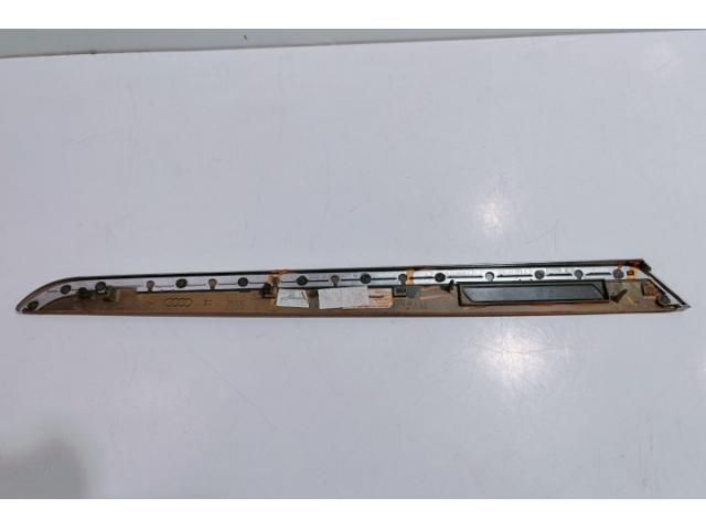 bontott AUDI A6 C6 Bal első Ajtó Díszléc