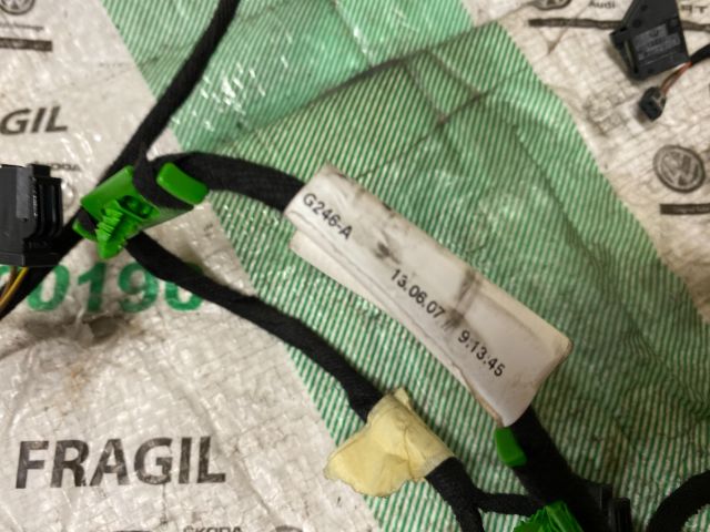 bontott AUDI A6 C6 Bal első Ajtó Kábelköteg