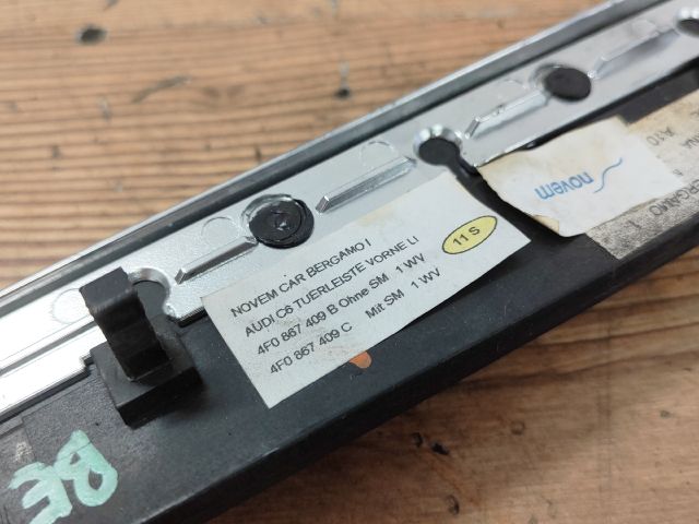 bontott AUDI A6 C6 Bal első Ajtó Kárpit Díszléc