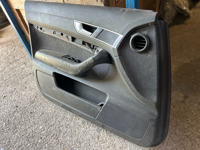 bontott AUDI A6 C6 Bal első Ajtó Kárpit