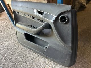 bontott AUDI A6 C6 Bal első Ajtó Kárpit