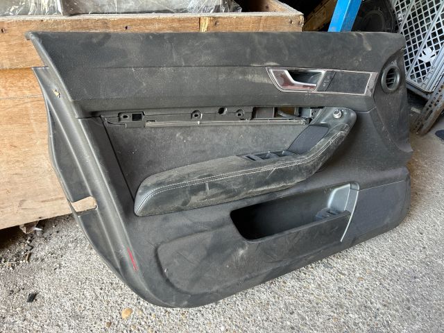 bontott AUDI A6 C6 Bal első Ajtó Kárpit