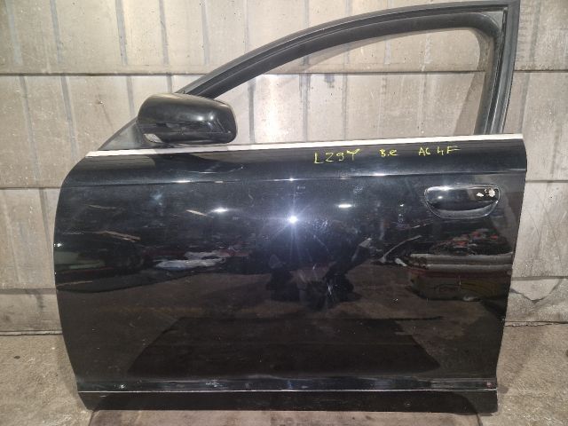 bontott AUDI A6 C6 Bal első Ajtó (Részeivel)