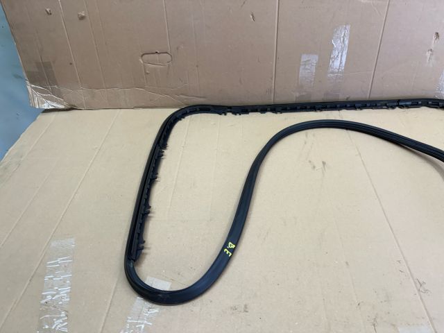 bontott AUDI A6 C6 Bal első Ajtó Szigetelés