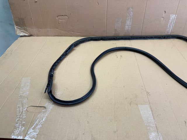 bontott AUDI A6 C6 Bal első Ajtó Szigetelés