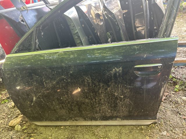bontott AUDI A6 C6 Bal első Ajtó (Üres lemez)