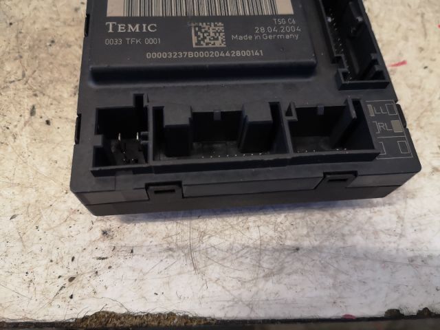 bontott AUDI A6 C6 Bal első Ajtó Vezérlőegység