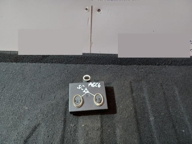 bontott AUDI A6 C6 Bal első Ajtó Vezérlőegység