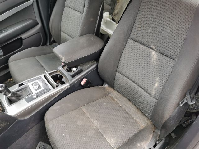 bontott AUDI A6 C6 Bal első Ajtóhatároló