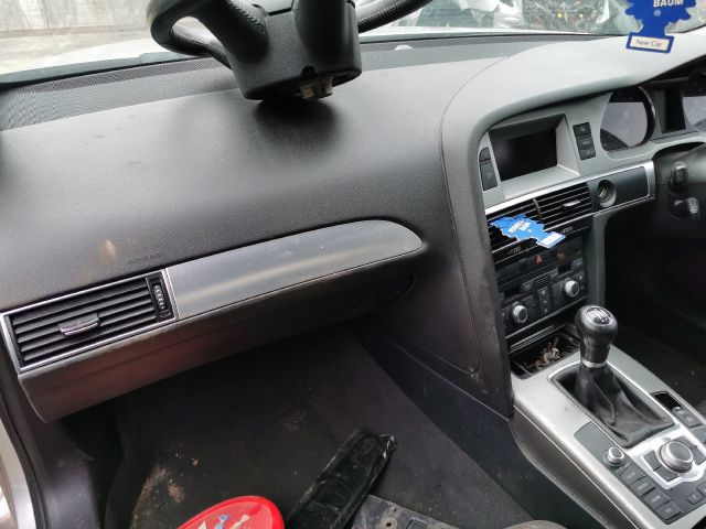 bontott AUDI A6 C6 Bal első Ajtóhatároló