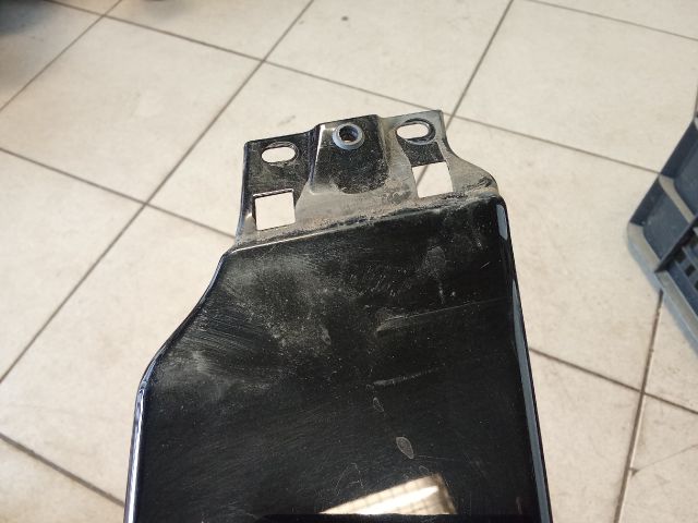 bontott AUDI A6 C6 Bal első Ajtókeret Burkolat