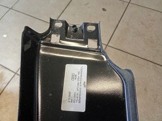 bontott AUDI A6 C6 Bal első Ajtókeret Burkolat