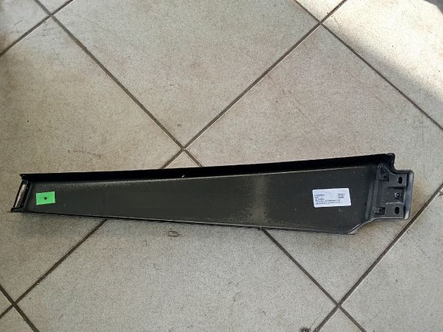 bontott AUDI A6 C6 Bal első Ajtókeret Burkolat