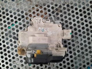 bontott AUDI A6 C6 Bal első Ajtózár