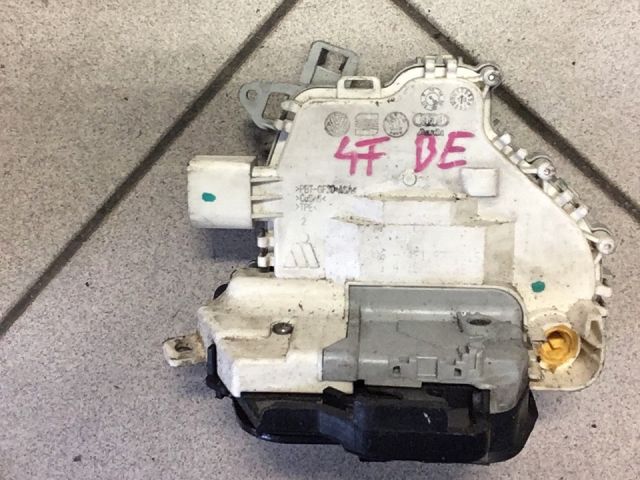 bontott AUDI A6 C6 Bal első Ajtózár