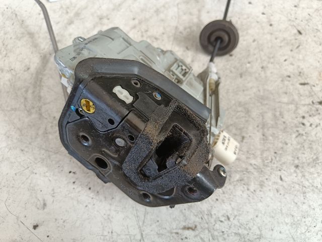 bontott AUDI A6 C6 Bal első Ajtózár