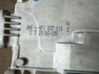 bontott AUDI A6 C6 Bal első Ajtózár