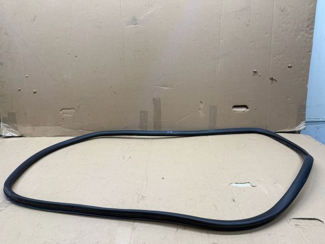 bontott AUDI A6 C6 Bal első Gumikéder