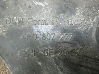 bontott AUDI A6 C6 Bal első Lökhárító Tartó (Műanyag)