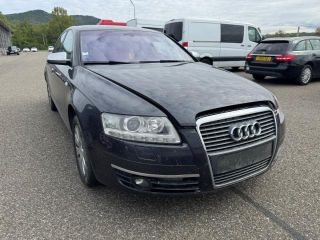 bontott AUDI A6 C6 Bal első Vízlehúzó Gumicsík