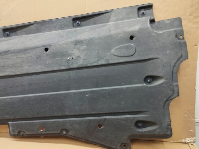 bontott AUDI A6 C6 Bal Fenéklemez