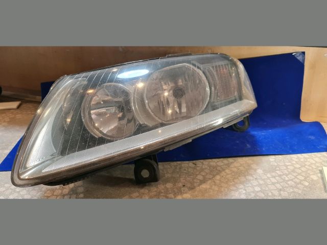 bontott AUDI A6 C6 Bal Fényszóró